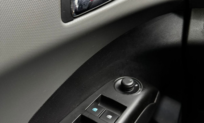 GM - Chevrolet SONIC HB LTZ 1.6 16V FlexPower 5p Aut. 2013 Flex-5