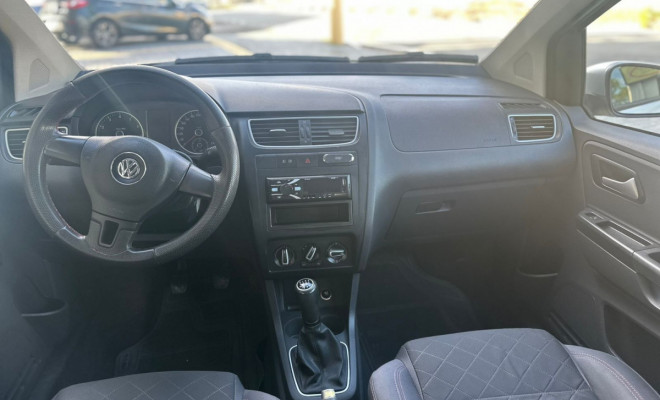 VW - VolksWagen Fox PRIME/Higli. 1.6 Total Flex 8V 5p 2013 Flex-6