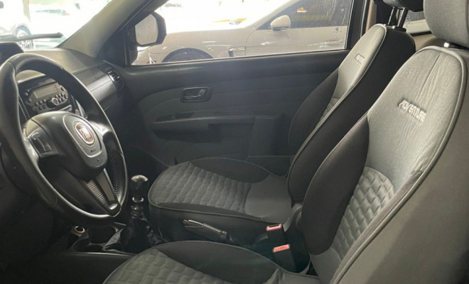 Fiat Strada Adv.Ext./ Ext. 1.8 LOCKER Flex CD 2016 Flex-6