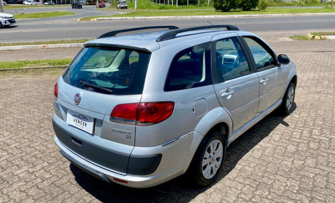 Fiat Palio Week. ATTRACTIVE 1.4 Fire 8V - 2013-1