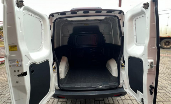 Fiat Fiorino Furgão Work. HARD 1.4 Flex 8V 2p 2020 Flex-9