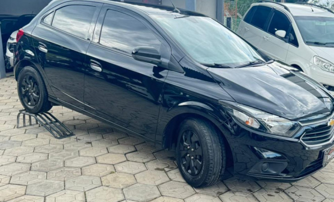 GM - Chevrolet ONIX HATCH LT 1.0 8V FlexPower 5p Mec. 2017 Flex-0