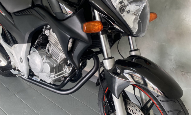 HONDA CB 300R/ 300R FLEX 2010 Gasolina-1