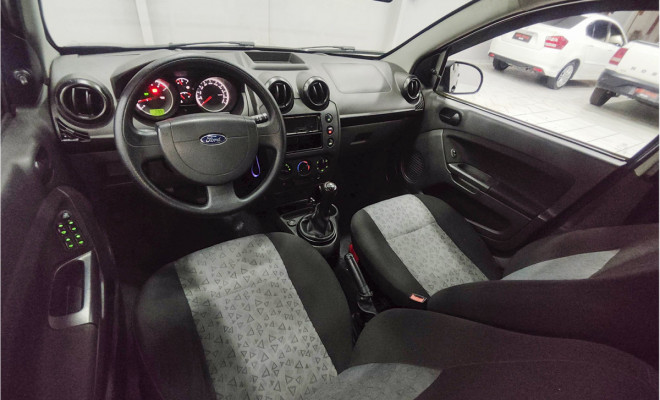 Ford Fiesta Sedan SE 1.6 16V Flex 4p 2012 Flex-9