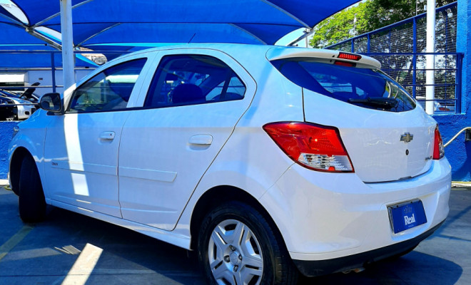 GM - Chevrolet ONIX HATCH LT 1.0 8V FlexPower 5p Mec. 2013 Flex-4