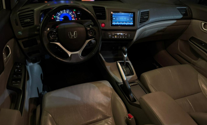 Honda Civic Sedan LXR 2.0 Flexone 16V Aut. 4p 2014 Flex-12