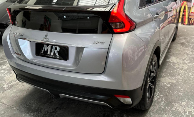 Mitsubishi Eclipse Cross HPE 1.5 16V 165cv Aut. 2022 Gasolina-5