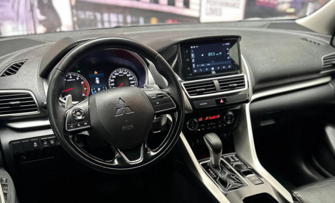 Mitsubishi Eclipse Cross HPE 1.5 16V 165cv Aut. 2022 Gasolina-1