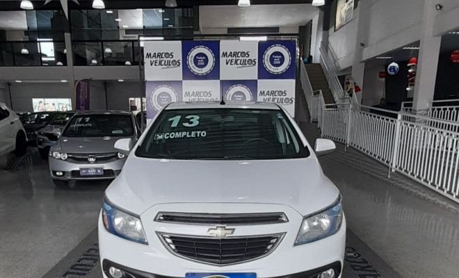 GM - Chevrolet ONIX HATCH LT 1.0 8V FlexPower 5p Mec. 2013 Flex