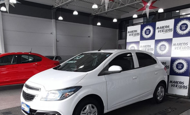 GM - Chevrolet ONIX HATCH LT 1.0 8V FlexPower 5p Mec. 2013 Flex-1