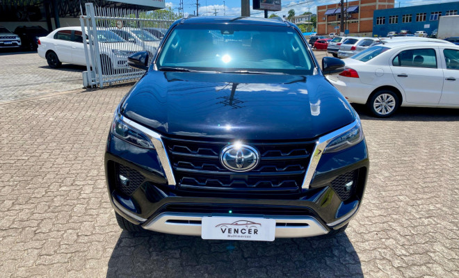 Toyota Hilux SW4 SRX 4x4 2.8 TDI 16V Dies. Aut. - 2021-5