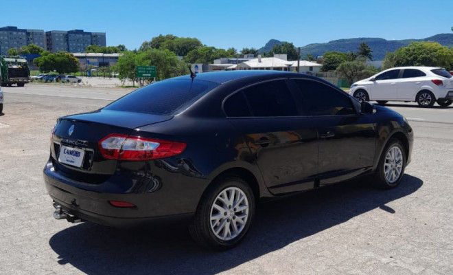 Renault FLUENCE Sed. Dynamique 2.0 16V FLEX Aut. 2015 Flex-3