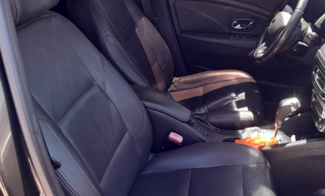 Renault FLUENCE Sed. Dynamique 2.0 16V FLEX Aut. 2015 Flex-10