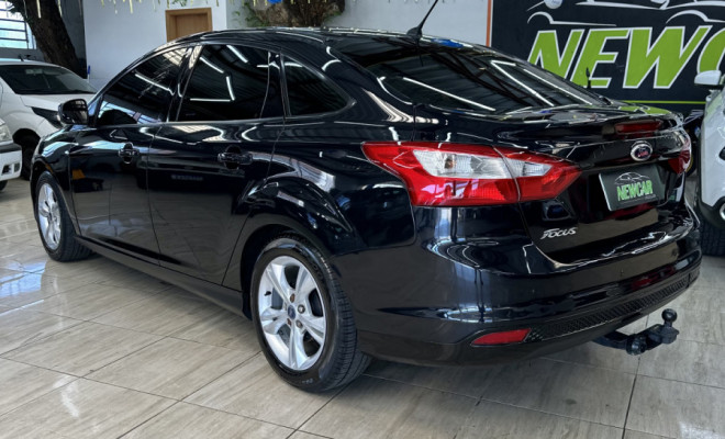 Ford Focus Sedan 2.0 16V/2.0 16V Flex 4p Aut. 2014 Flex-2