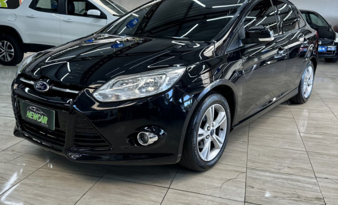 Ford Focus Sedan 2.0 16V/2.0 16V Flex 4p Aut. 2014 Flex