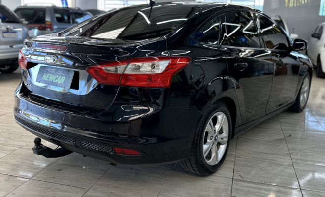 Ford Focus Sedan 2.0 16V/2.0 16V Flex 4p Aut. 2014 Flex-4