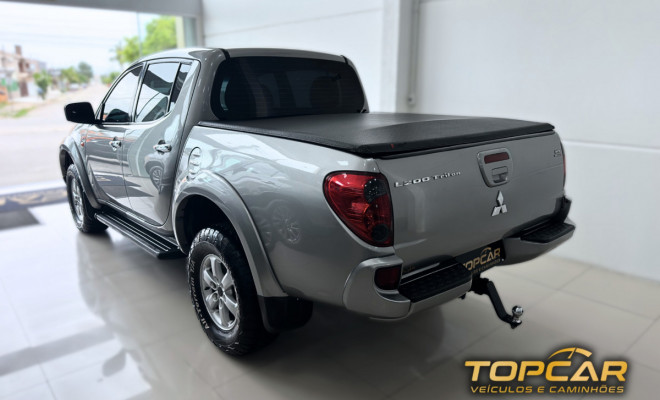 Mitsubishi L200 Triton HPE 3.2 CD TB Int.Diesel Aut 2013 Diesel-3