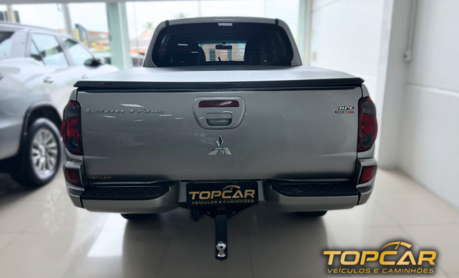 Mitsubishi L200 Triton HPE 3.2 CD TB Int.Diesel Aut 2013 Diesel-2