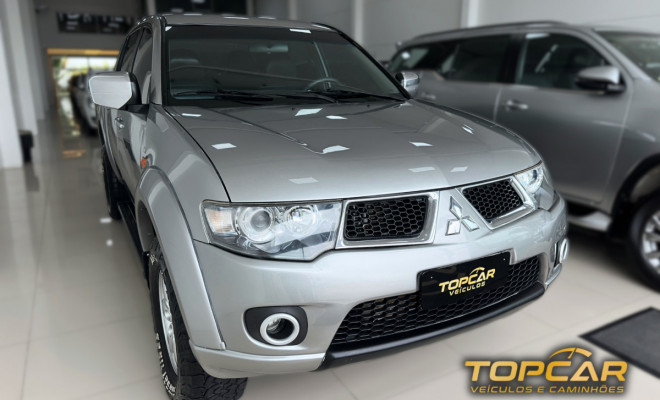 Mitsubishi L200 Triton HPE 3.2 CD TB Int.Diesel Aut 2013 Diesel-1