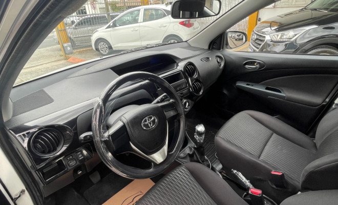 Toyota ETIOS X 1.3 Flex 16V Mec. 2018-2