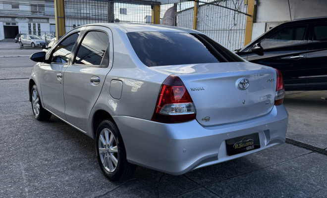 Toyota ETIOS X Plus Sedan 1.5 Flex 16V 4p Aut. 2019-0