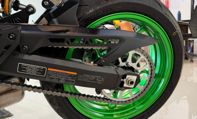 KAWASAKI Z 900 R Edition 2026 Gasolina-16