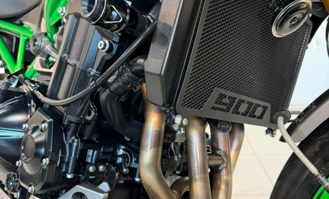 KAWASAKI Z 900 R Edition 2026 Gasolina-13