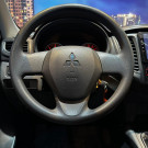 Mitsubishi L200 Tri. Outd. GLX 2.4 CD 4x4 Die. Mec. 2022 Diesel-6