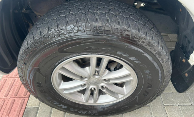 Mitsubishi L200 Triton HPE 3.2 CD TB Int.Diesel Aut 2015 Diesel-11