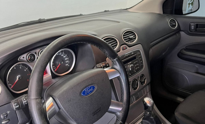 Ford Focus 1.6 Flex 5p 2013-3
