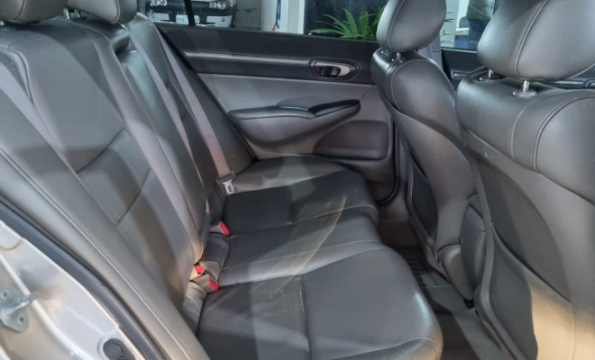 Honda Civic Sedan EXS 1.8/1.8 Flex 16V Aut. 4p 2007 Gasolina-3