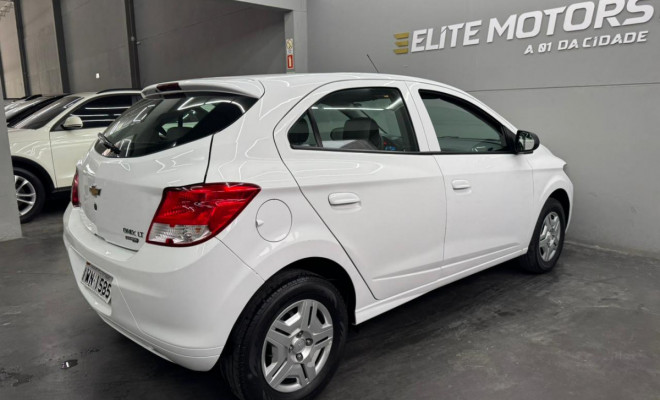 GM - Chevrolet ONIX HATCH LT 1.0 8V FlexPower 5p Mec. 2015 Flex-5