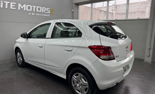 GM - Chevrolet ONIX HATCH LT 1.0 8V FlexPower 5p Mec. 2015 Flex-4