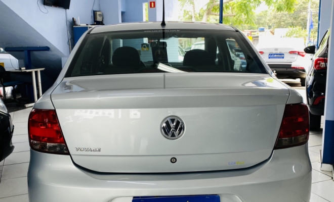 VW - VolksWagen VOYAGE 1.0/1.0 City Mi Total Flex 8V 4p 2013 Flex-3