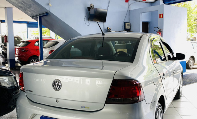 VW - VolksWagen VOYAGE 1.0/1.0 City Mi Total Flex 8V 4p 2013 Flex-4