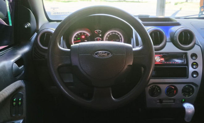 Ford Fiesta Sed. 1.6 8V Flex 4p 2013 Flex-8