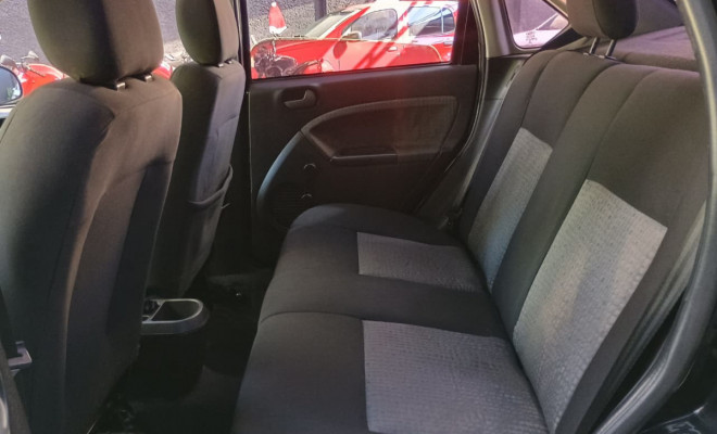 Ford Fiesta Sed. 1.6 8V Flex 4p 2013 Flex-5