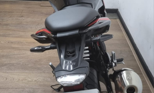 BMW G 310 R 2025 Gasolina-10