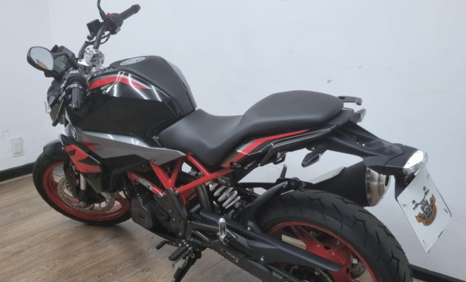 BMW G 310 R 2025 Gasolina-9