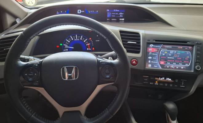 Honda Civic Sedan LXR 2.0 Flexone 16V Aut. 4p 2014 Flex-14