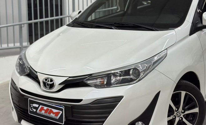 Toyota YARIS XLS Sedan 1.5 Flex 16V 4p Aut. 2019 Flex-13