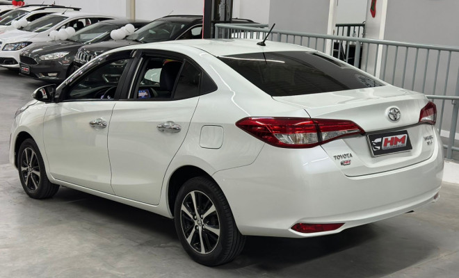 Toyota YARIS XLS Sedan 1.5 Flex 16V 4p Aut. 2019 Flex-0