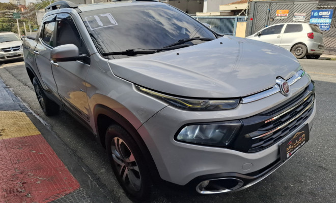 Fiat Toro Freedom 2.0 16V 4x2 TB Diesel MT 2017 Diesel Manual