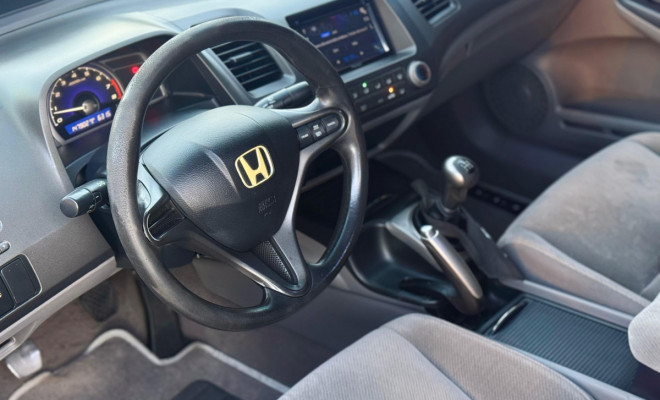 Honda Civic Sedan LXS 1.8/1.8 Flex 16V Mec. 4p 2009 Flex-11