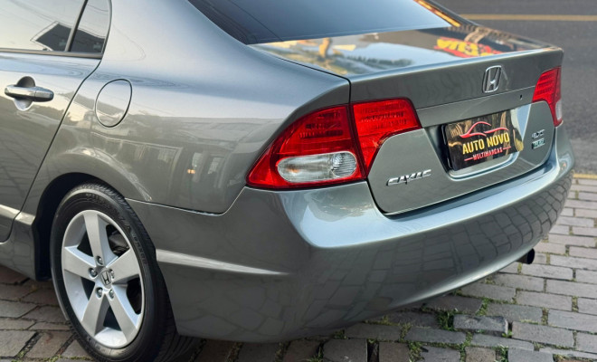 Honda Civic Sedan LXS 1.8/1.8 Flex 16V Mec. 4p 2009 Flex-3