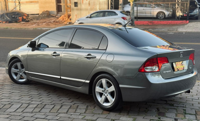 Honda Civic Sedan LXS 1.8/1.8 Flex 16V Mec. 4p 2009 Flex-2