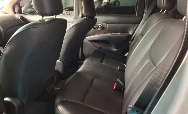 Nissan LIVINA X-GEAR SL/X-GEAR 1.8 Flex F. Aut. 2013 Flex-16