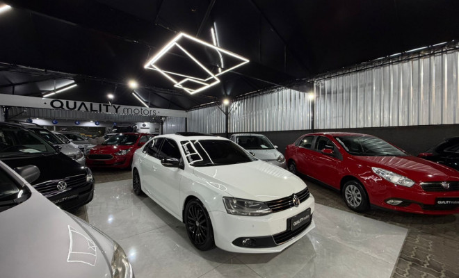 VW - VolksWagen JETTA Highline 2.0 TSI 16V 4p Tiptronic 2014 Gasolina