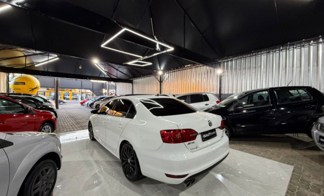 VW - VolksWagen JETTA Highline 2.0 TSI 16V 4p Tiptronic 2014 Gasolina-4