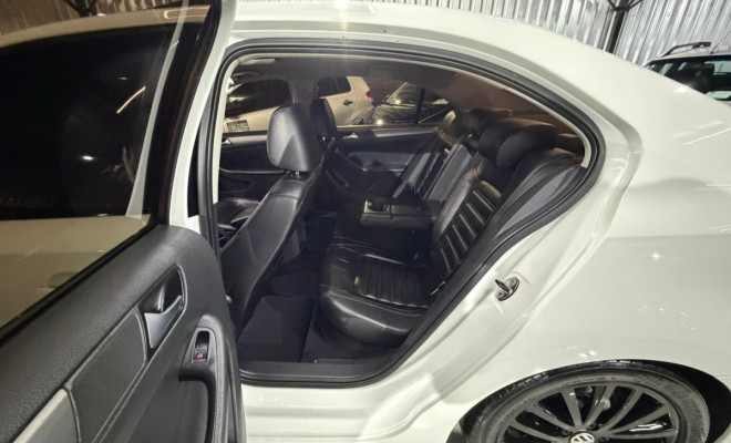 VW - VolksWagen JETTA Highline 2.0 TSI 16V 4p Tiptronic 2014 Gasolina-10